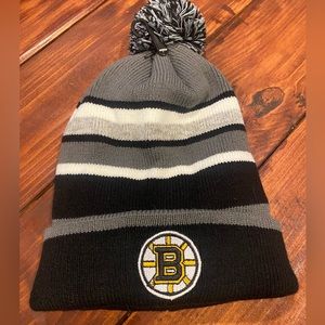Boston Bruins beanie